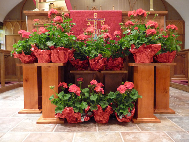 image-1012483-PentecostAltar-d3d94.JPG